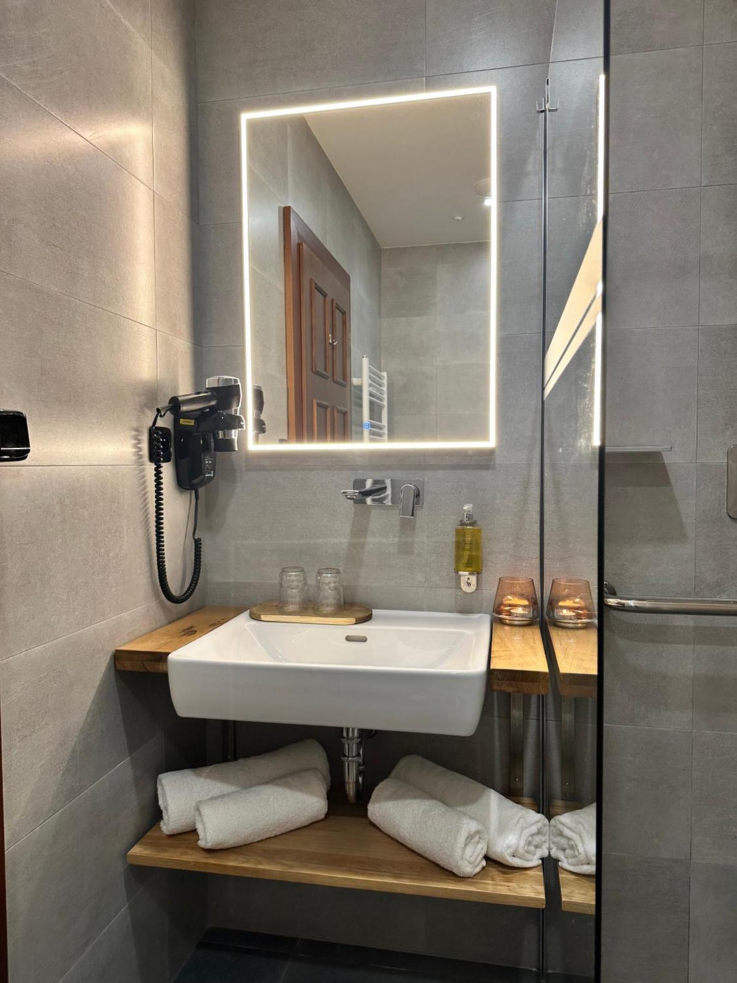 Hotel Praha Hřensko Kültér fotó